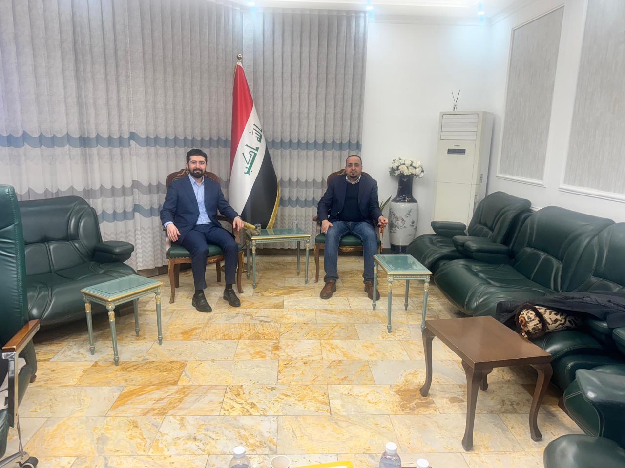 ڕاوێژکاری سەرۆک وەزیران "شێخ سەدام" لەگەڵ د. بڕیار ڕەشید تاوتوێی کێشەکانی هاوڵاتیان دەکەن.